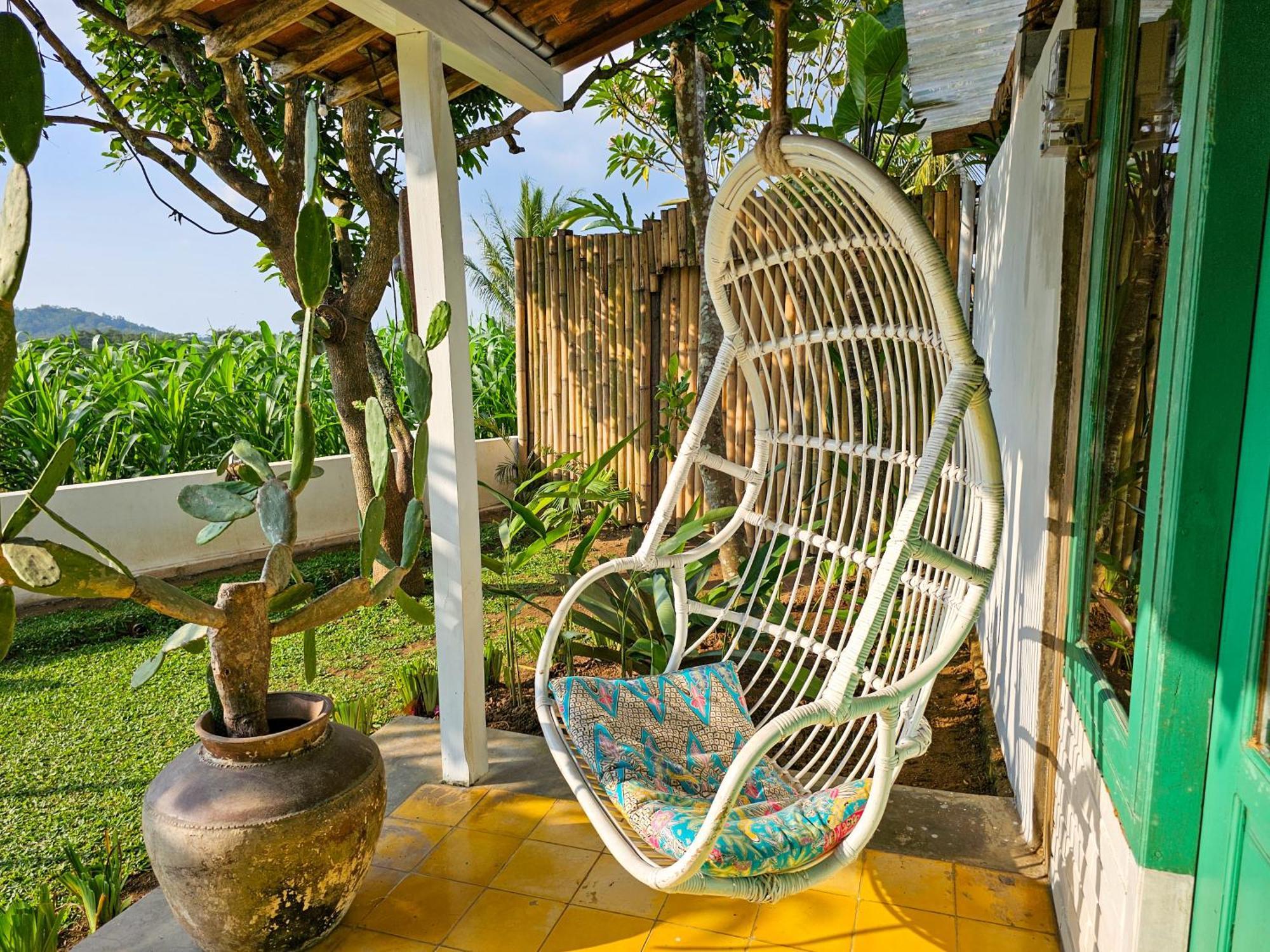 Janur Bungalow Magelang Exterior foto